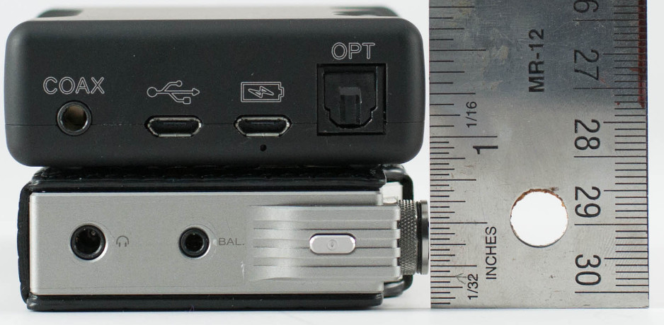 Chord Mojo, AK1200ii showing front ports wtih ruler